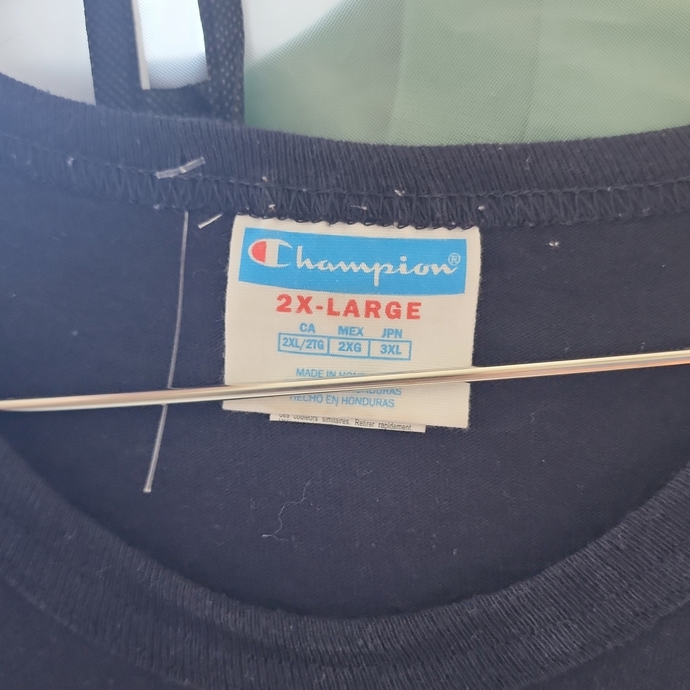 Champion 2X-Large Black Tee - Picture 2 of 4
